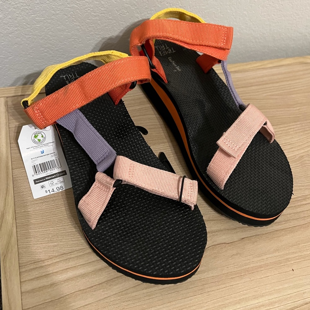 Color Block Strap on Platform Sandals